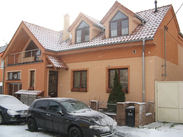 img00003.jpg