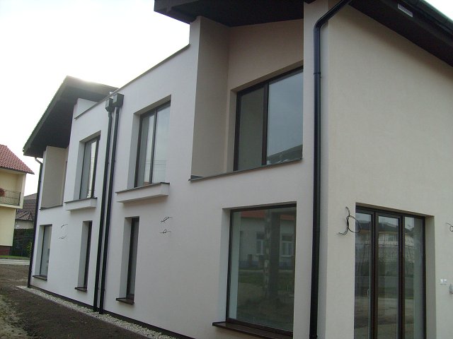 img00010.jpg
